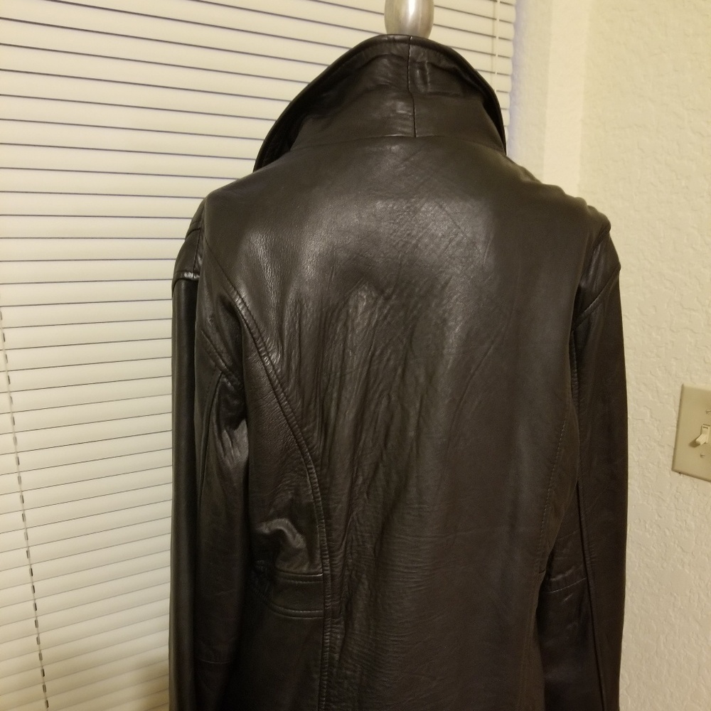Jacket - Picture 2 of 6